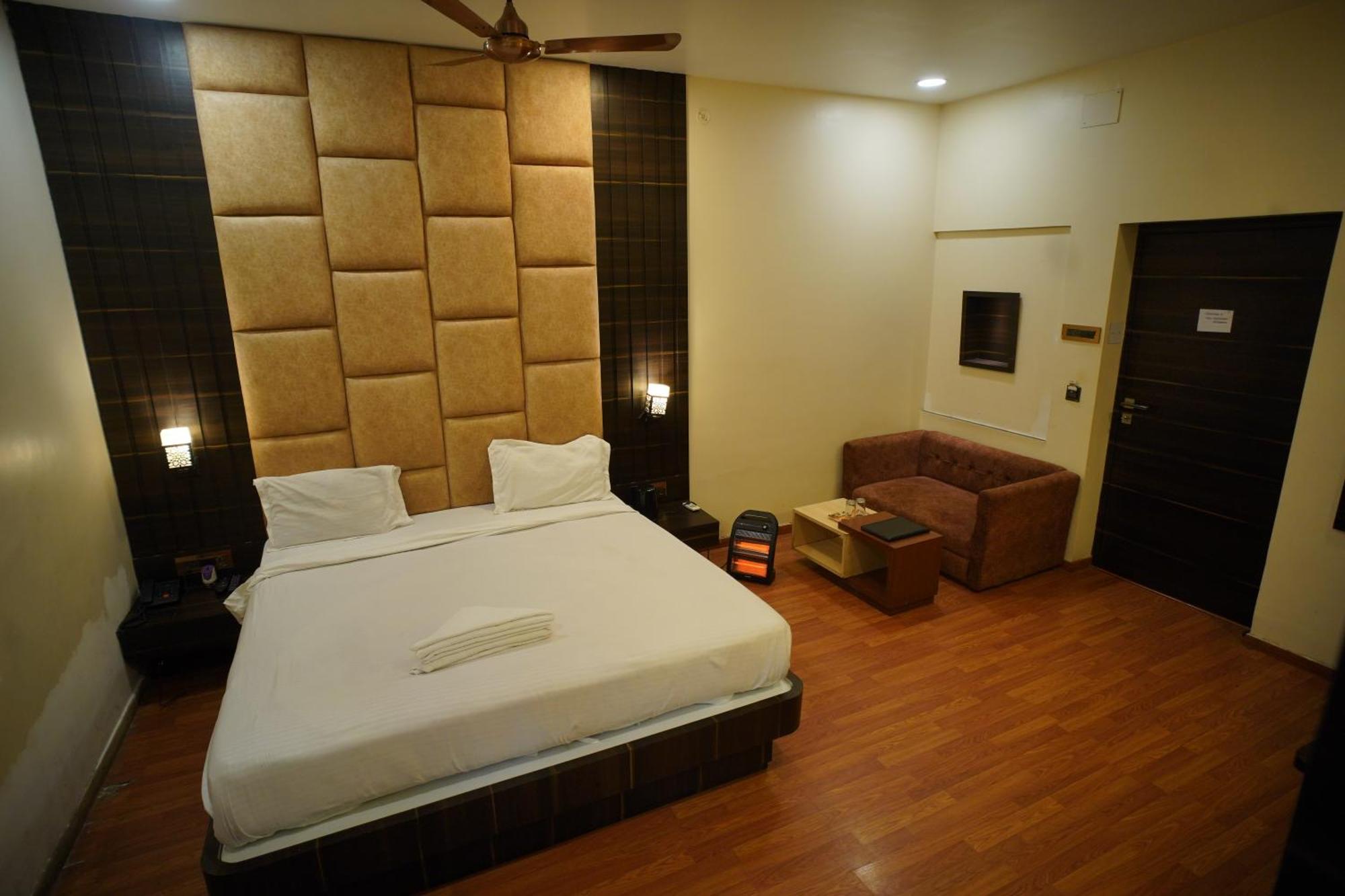 Hotel New Grand Deoghar Exterior photo